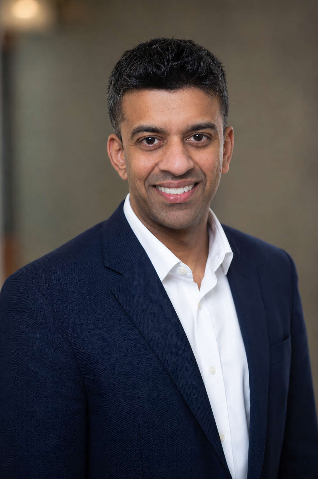 Portrait of Mr Arun Ray, Founder of Elite Musculoskeletal Concierge
